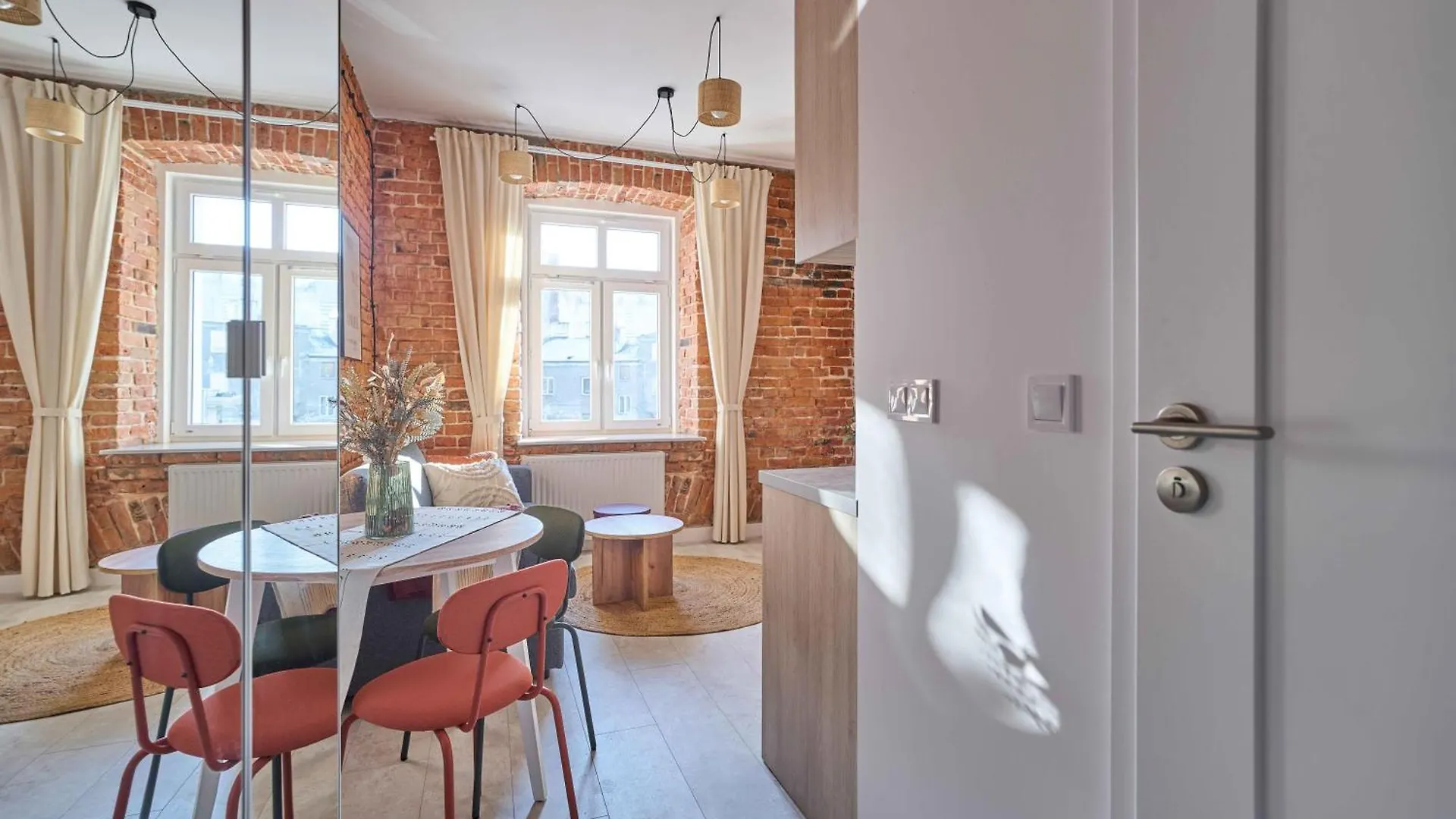 Warsaw Concierge Soho Studio Apartment