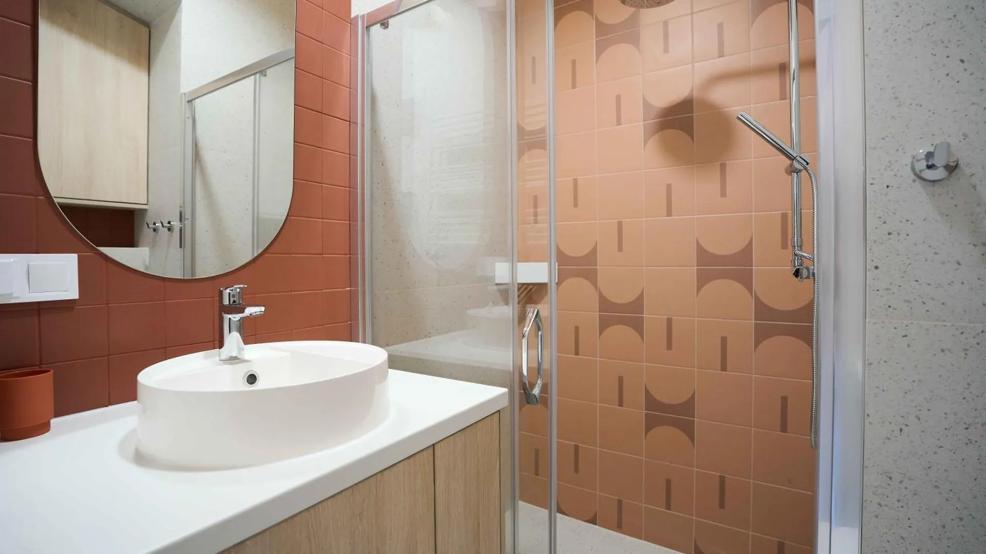 Warsaw Concierge Soho Studio Apartment