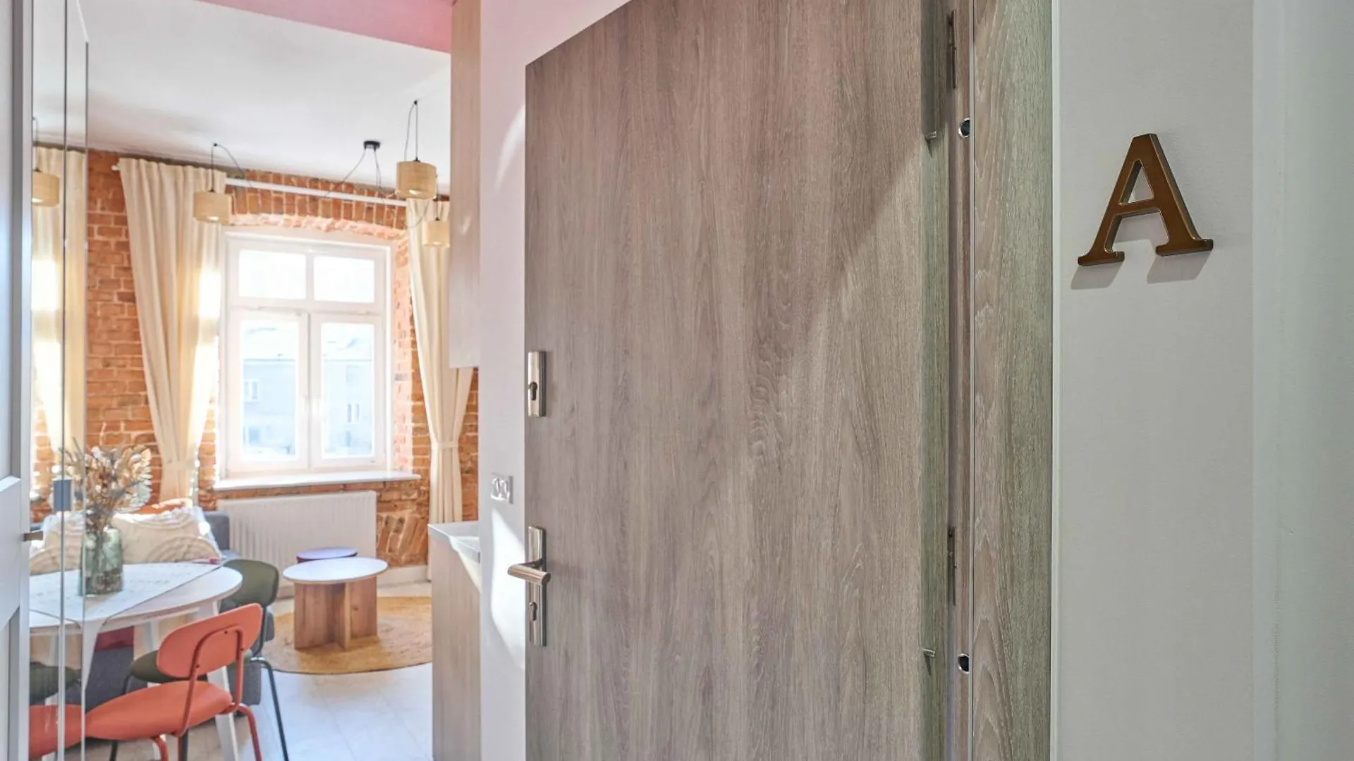 Warsaw Concierge Soho Studio Daire